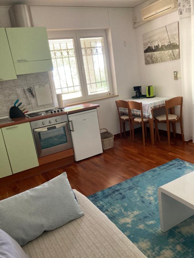 Goga Apartments Pula Exterior photo